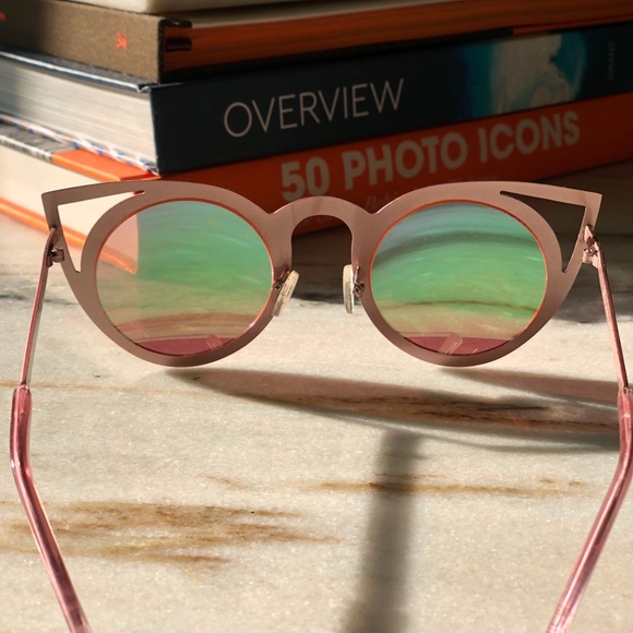 Ban.do sunglasses - Picture 4 of 4